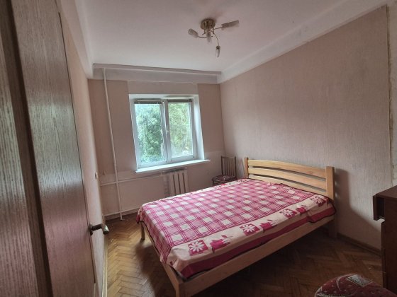 Воскресенський проспект 24 Б, 2х к. кв, охайна, готова для проживання