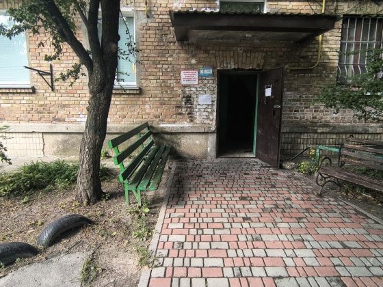Продам 2к квартиру на 2 поверсі у м. Бровари біля парка Приозерний Бровары