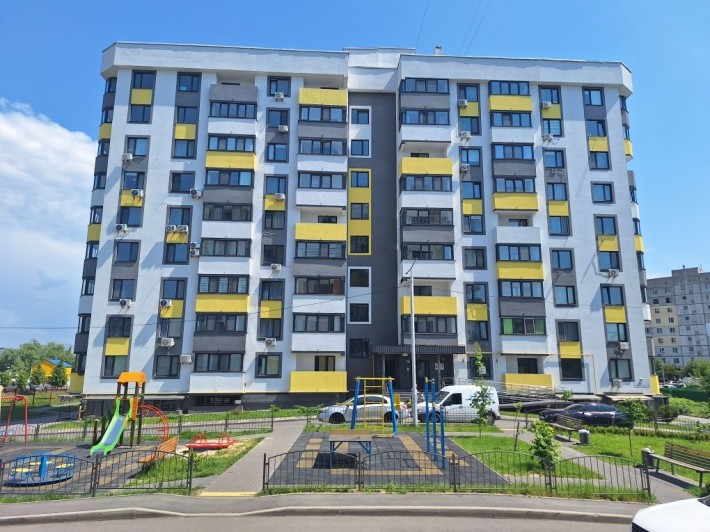 2-кімнатна квартира 60  м з ІНДИВІД. ГАЗОВИМ ОПАЛЕННЯМ м ЖК "Банківський" ТОРГ - фото 1