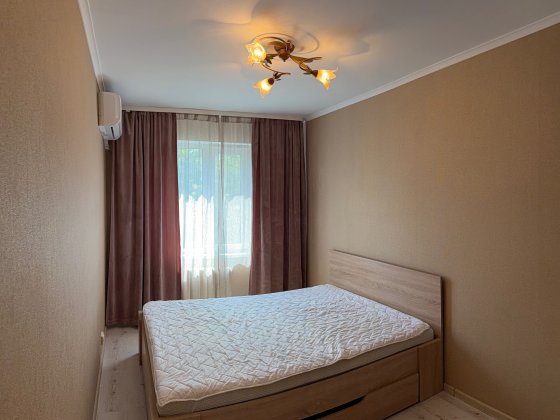 Продаж 2к кв., метро Дорогожичі 13хв пішки
