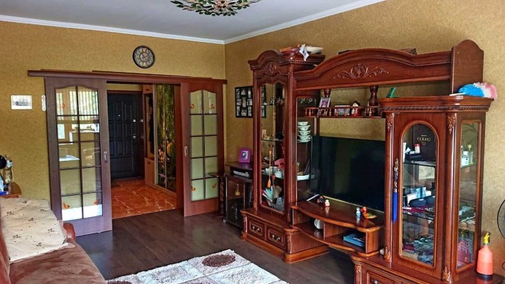Продаж 3-кімнатної квартири в елітному будинку. - фото 1