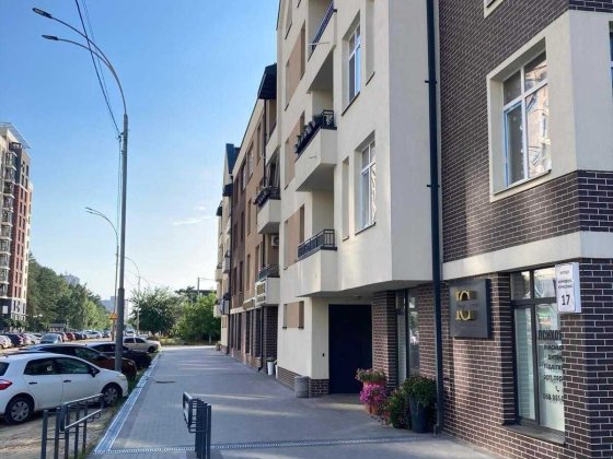 ЖК Лавандовий: Продам 2х кімнатну квартиру 76,3м² Бровары