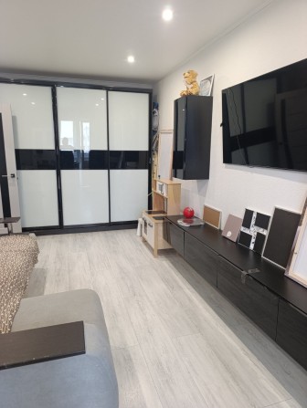 Продам 1 кімнатну квартиру ! - фото 1