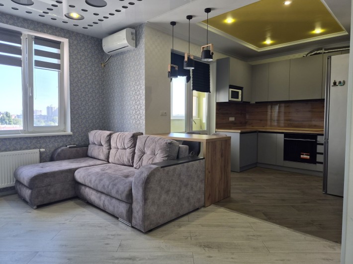 Продаж квартири в місті Бровари, Вул. Київська 243 - фото 1