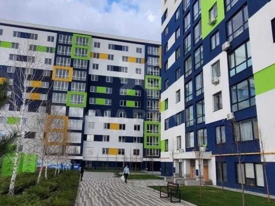 1к квартира з великою терасою в Бучі | Закрита територія Буча