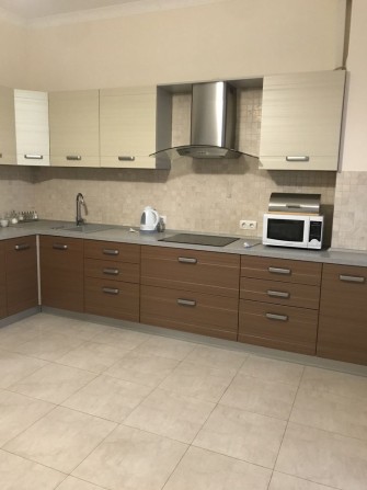 Без Комиссии.ул Мокра 16(площадь131кв.м)Квартира 3-ком. «Времена Года» - фото 1