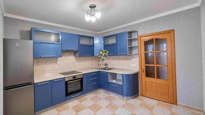 Продається 3-к квартира з ремонтом та меблями вул. Лісківська, 24 - фото 1