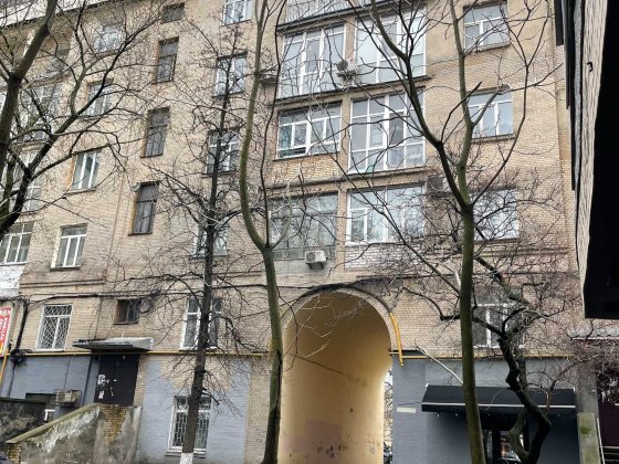 Продам 7 кімнат дворівневу квартиру 342 мкв вул. Володимирська 71