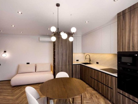 Гарна! Продаж 2-кім з ремонтом в ЖК Dibrova Park