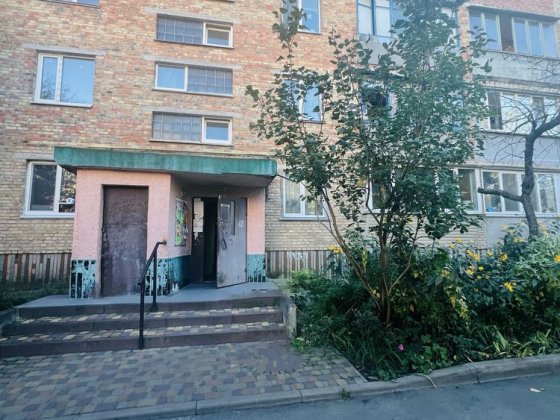 Продається однокімнатна квартира у Вишневому, вул. Вітянська. 36 м², 2-й поверх 5-поверхового будинк