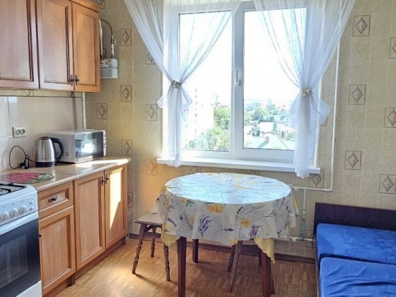 Продам 1 кімнатну квартиру вул Зелена