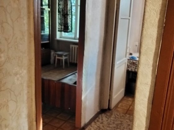 Продаж 1-кімнатної квартири під ремонт у м. Біла Церква (район Гайок)