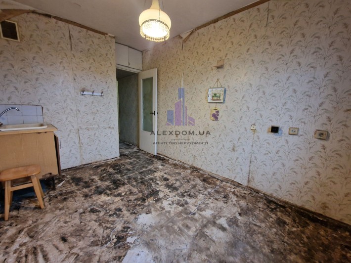 Продаж 1 кімнатної квартири по вул. Сержа Лифаря (Сабурова), буд. 16, Троєщина, Деснянський район, ц - фото 1