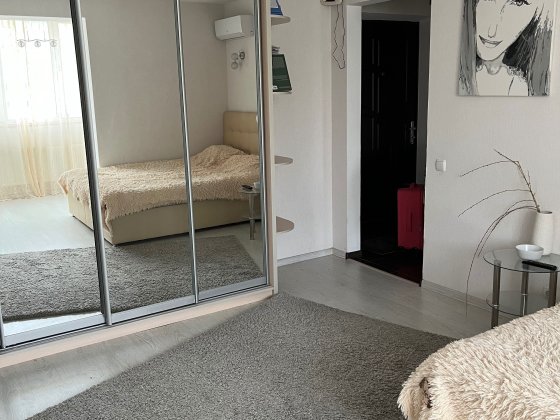 Продаж 1к квартири 38кв м, ЖК Щасливий, 300м Київ