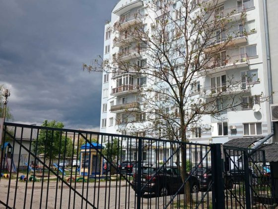 Квартира в центрі міста 3-к 92.7 м²