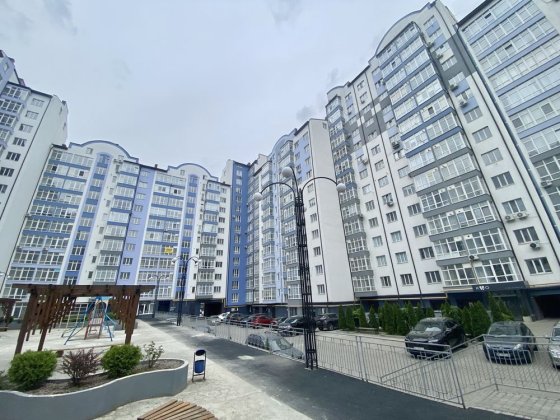 Продається 3к. квартира вулиця Височана ЖК Містечко Центральне. Центр  90.6м2 Електрика. Підігрів пі Ивано-Франковск