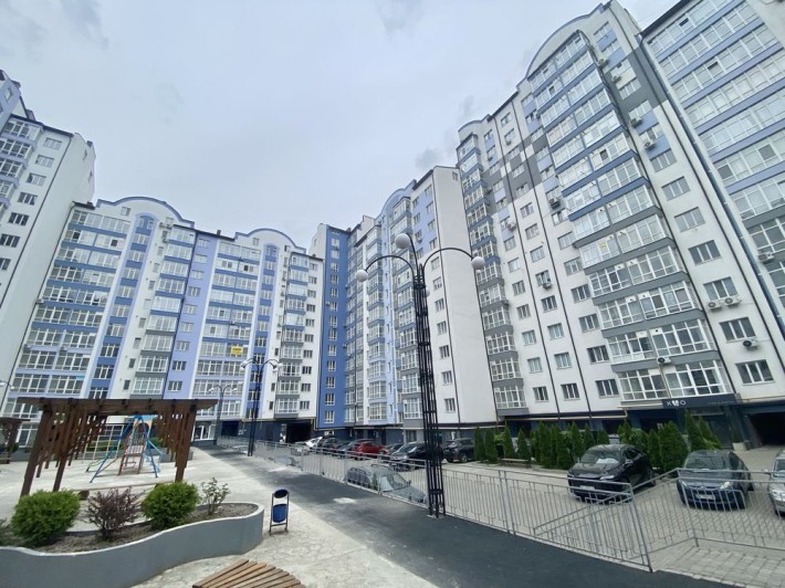 Продається 3к. квартира вулиця Височана ЖК Містечко Центральне. Центр  90.6м2 Електрика. Підігрів пі - фото 1