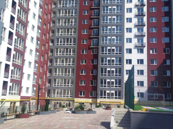 Продам, за вигідною ціною 2-к., 65м.кв.,  квартира,Центр, Княгинин - фото 1