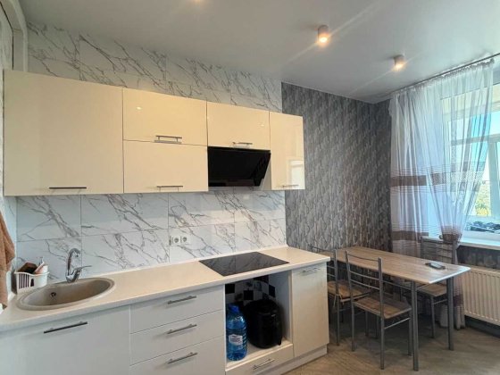 Продаж 1к квартира 45м² з генератором в під'їзді ,Солом’янка , вул. Польова 73