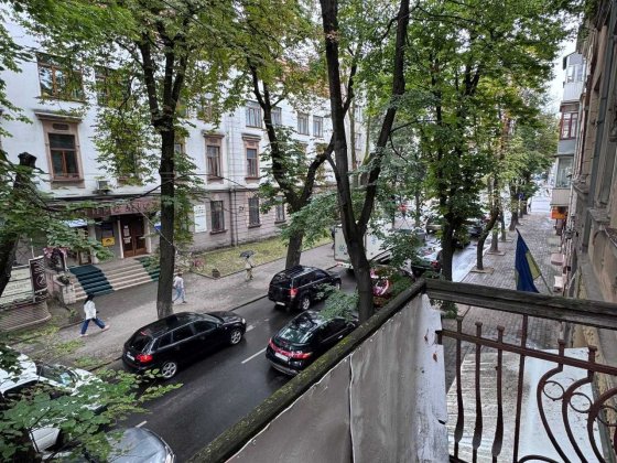 Продаж 3к квартири в центрі міста по вул. І. Франка Ивано-Франковск