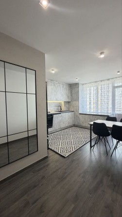 Продам 2-кімнатну квартиру з ремонтом по вул.Незалежності - фото 1