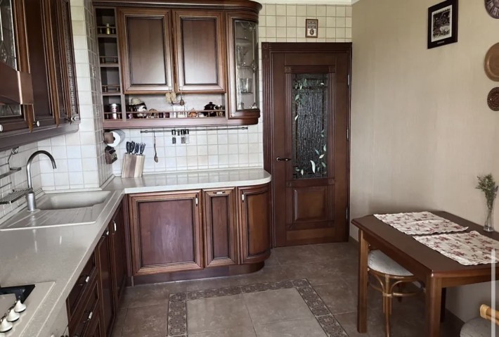Продаж 3-к квартира з ремонтом та меблями центр Бучі поряд з Новусом - фото 1