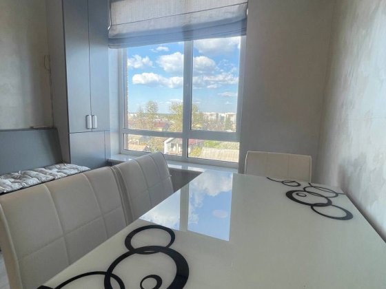 Без комісії | Оформлення 2% | 1-кімнатна | 37, 4 м² | ЖК «Делюкс» | Ірпінь | 5/5 | Ремонт | Газ | Те Ирпень