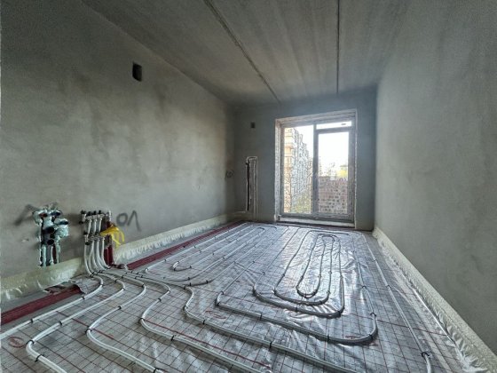 Теоміново! 2 кім квартира на 3 поверсі Ивано-Франковск