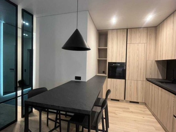 продаж великої 2-кім в самому центрі міста. Ивано-Франковск