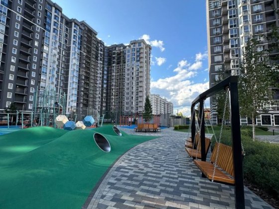 Продам! Однокімнатна квартира з ремонтом в Бучі. Гранд Бурже. 40м2 Балкон. Власний торгівельний цент
