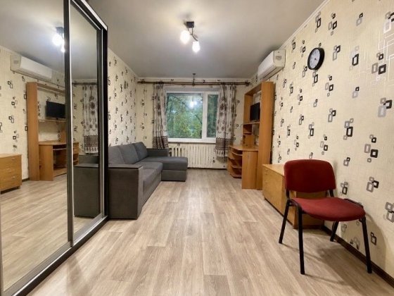 Продам 1-кімнатну квартиру 29,3 м² на Ватутіна — 2 поверх Кременчуг