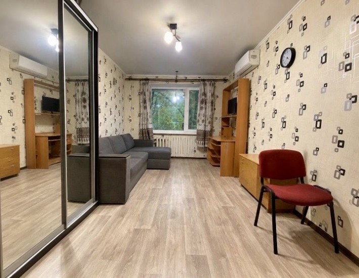 Продам 1-кімнатну квартиру 29,3 м² на Ватутіна — 2 поверх - фото 1