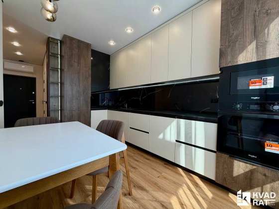 Продаж укомплектованої півторачки з видом на гори у ЖК Manhattan Ивано-Франковск
