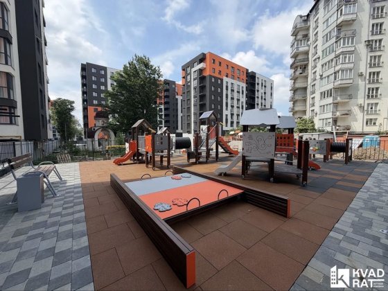 ЗДАНА 2кім ЖК Central Park 3 поверх  вул Національної Гвардії Ивано-Франковск