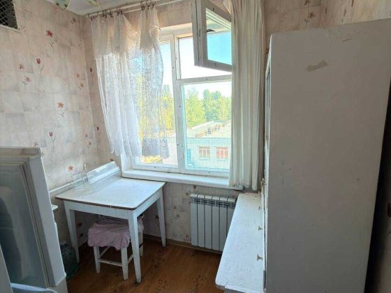 Продам 1 кімнатну квартиру на Молодіжному (Аврора)