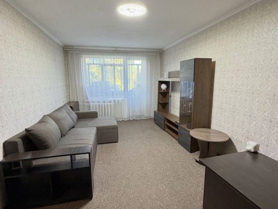Продаж 2х кімнатної квартири в Центрі , в гарному стані