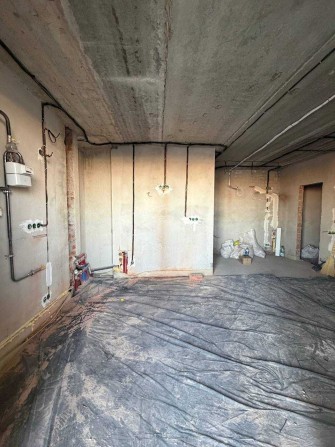 Продаж квартири з чорновим ремонтом - фото 1