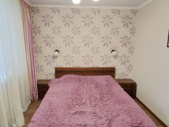 Продам 4к кв Раківка, поверх 4, з меблями і технікою