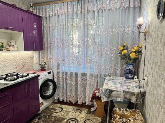 ПРОДАЖ 2-кімн квартири з ремонтом, 1/5 поверх, м. Кременчук,  вул. Пугачова, 3