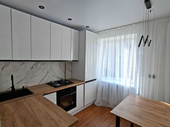 Продаж 1-кімнатної квартири,вул.Вовчинецька (Метро) Ивано-Франковск