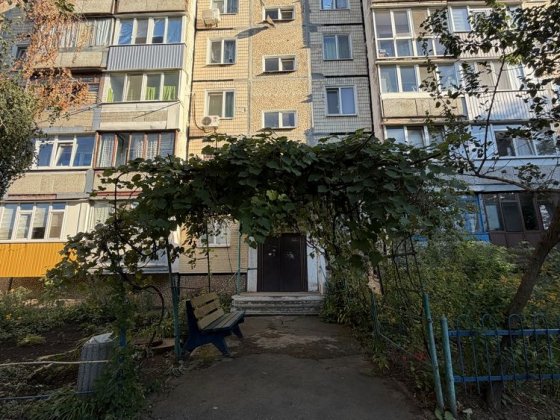 Продам 2 комнатную квартиру на Космонавтов,39, Артем
