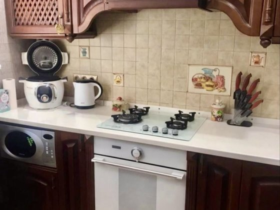 Продаж трикімнатна квартира з автономкою  на мкрн. 7 Зарічний