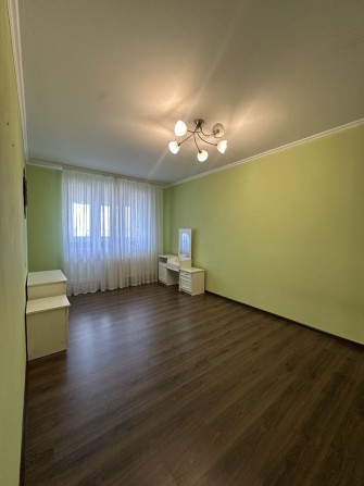 Продається велика 4-х кімнатна квартира з індивідуальним опаленням - фото 1