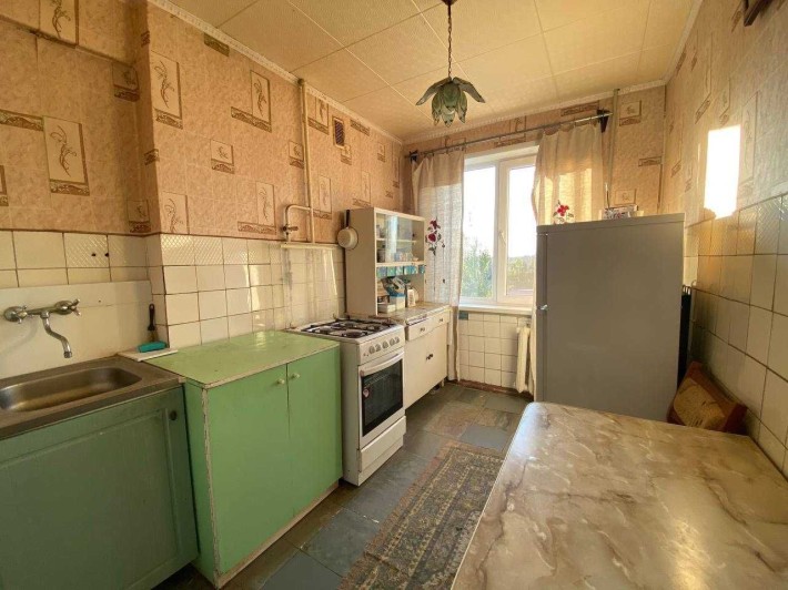 Продаётся трёхкомнатная квартира по улице Космонавтов - фото 1