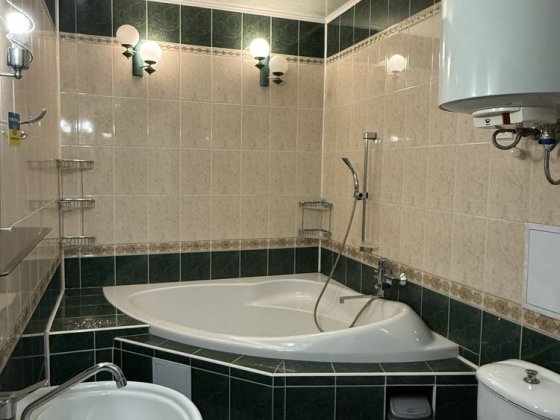 3 кімнатна квартира. 89 кв м. Нагірна частина Кременчуг