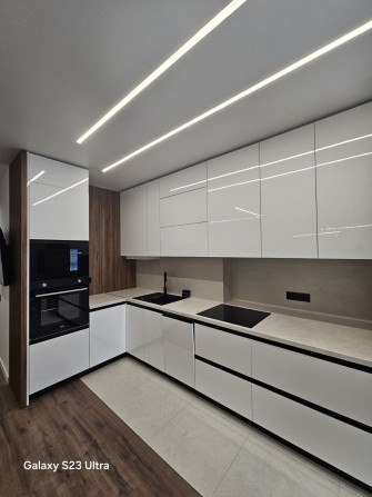 Продаж 1 кім. новобудови  з сучасними ремонтом - фото 1
