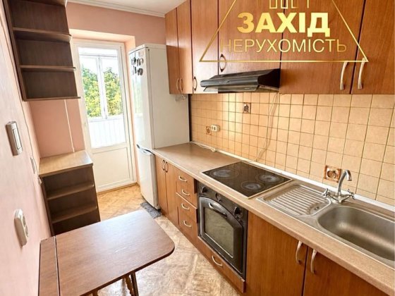 Двокімнатна роздільна 45,5 м² на пр. Молоді біля Північного ринку Луцк