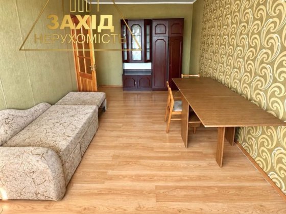 Двокімнатна біля Північного ринку на пр. Молоді Луцк