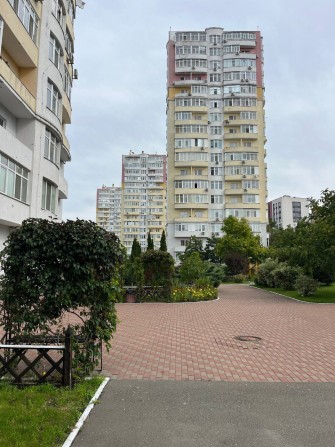 Продам велику 2к квартиру 90м2 з якісним ремонтом! Ірпінь, вул. Григорія Сковороди - фото 1
