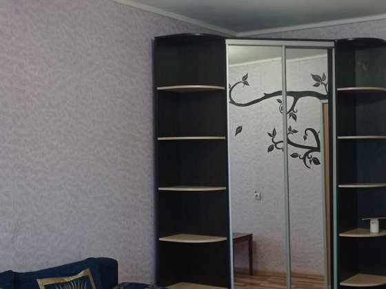 Продам 1-комнатную на Восточном-3